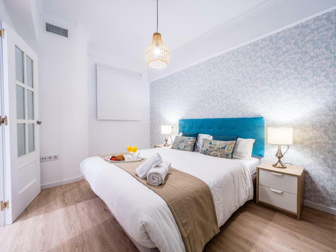 Malaga Urban Center Apartment Exterior photo